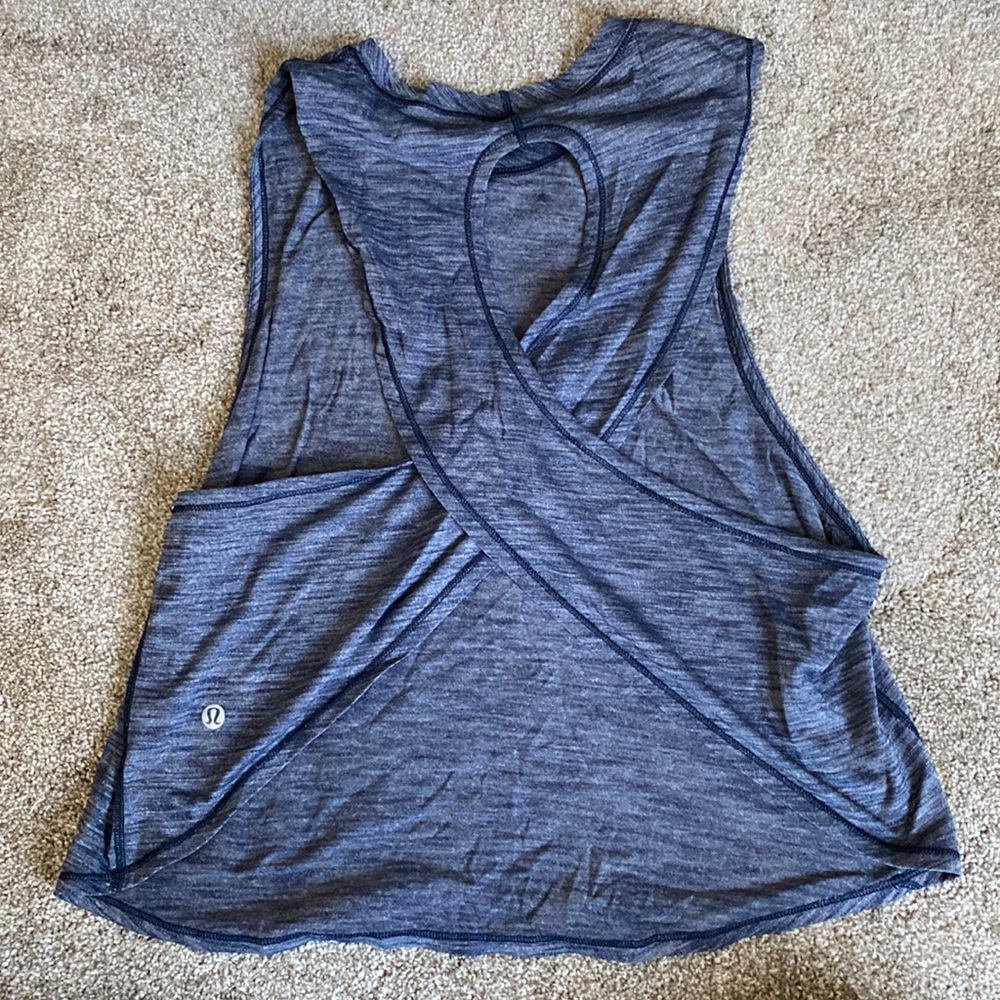 Lululemon tank (Navy)